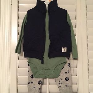 Carter’s infant 3 piece set